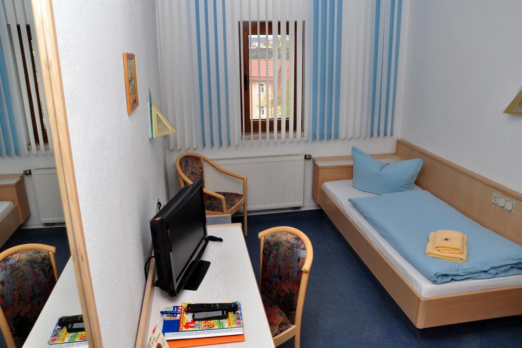 Hotel Am Hohen Schwarm Saalfeld Saale Εξωτερικό φωτογραφία